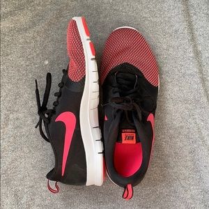 Nike Flex Essential TR- like new